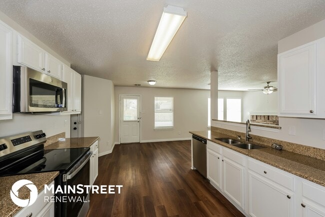 Photo - 664 Lowe Dr House