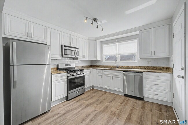 Photo - 48 Nelson St Unit D