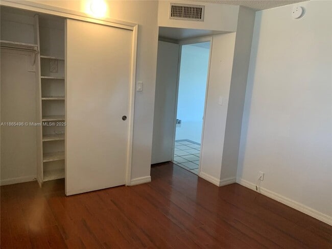 Photo - 1700 NE 191st St Unit 206
