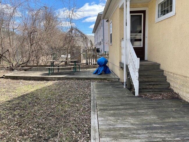 Photo - 5-Bedroom House Close to U of M Campus