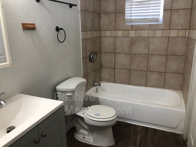 Photo - 529 S Bellview