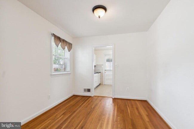 Photo - 9923 Mayfield Dr