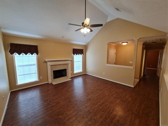 Photo - 1576 Hallwood Ln