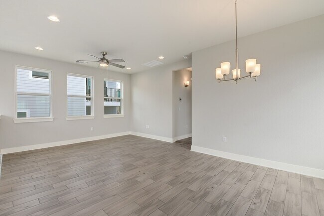 Photo - Gorgeous Edgewick Condo