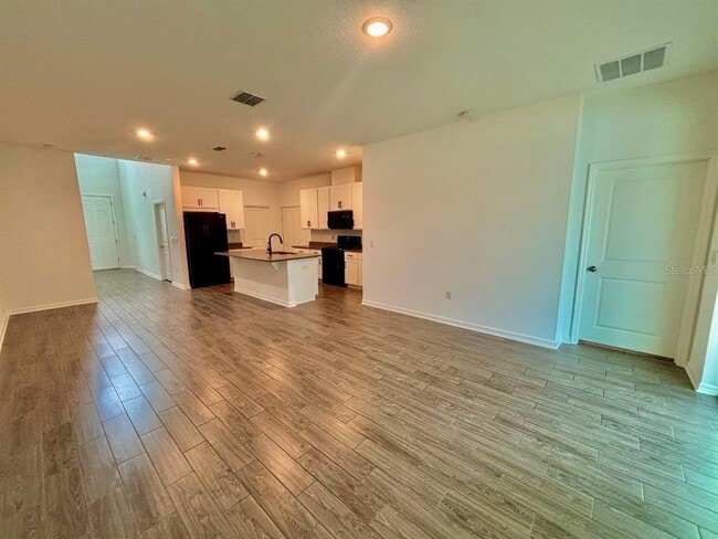 Photo - 7563 Ashcroft Dr