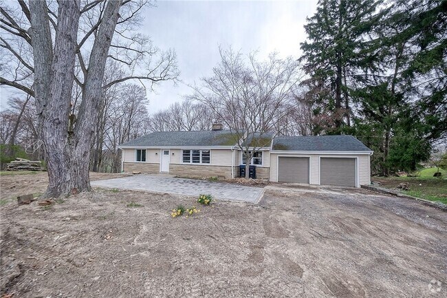 Building Photo - 10431 Linden Rd Rental