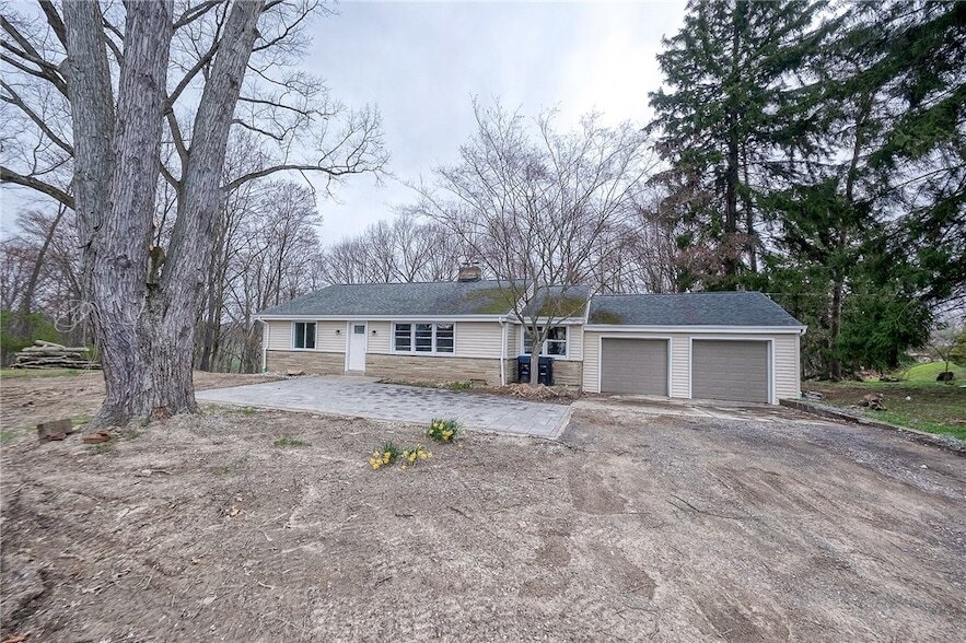 Photo - 10431 Linden Rd