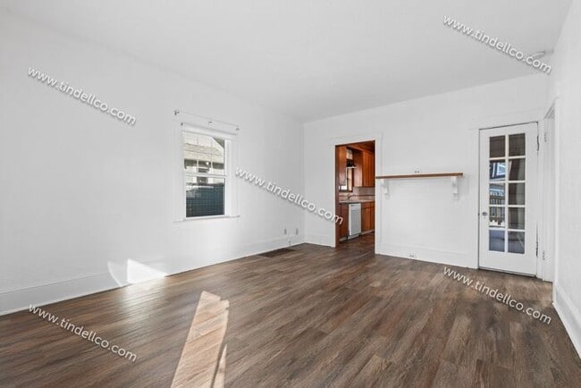 Photo - 4-bedroom 2-bathroom home located blocks from University of Portland- Pet Friendly!