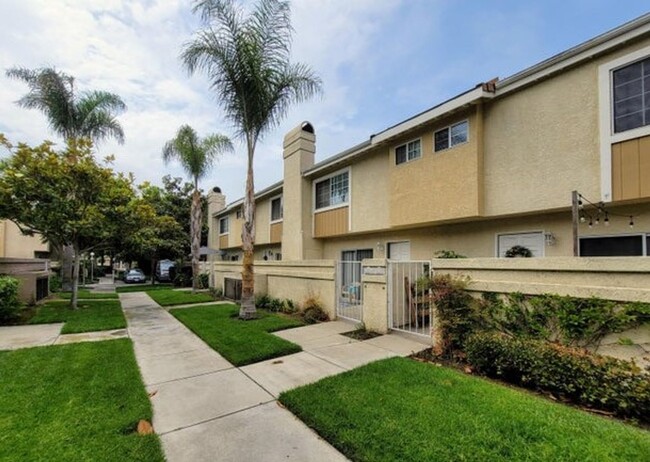 Portofino 2+2 Bedroom Townhouse in Oxnard - Portofino 2+2 Bedroom Townhouse in Oxnard