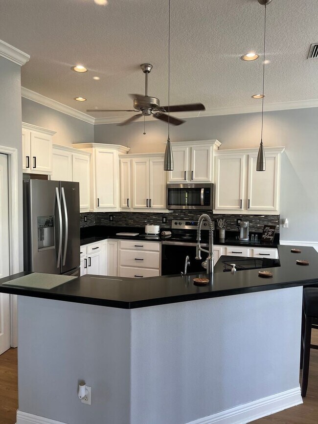 Photo - 7533 Hatteras Dr