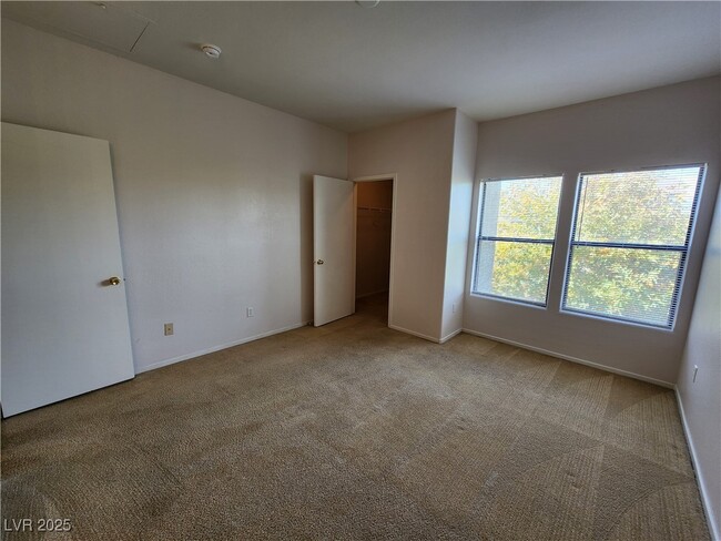 Photo - 8250 N Grand Canyon Dr Unidad 2171