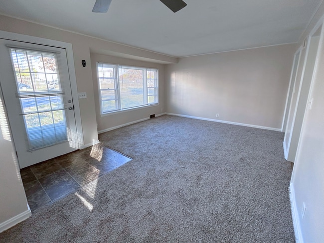 Photo - 4 Bed 2 Bath House on East Campus