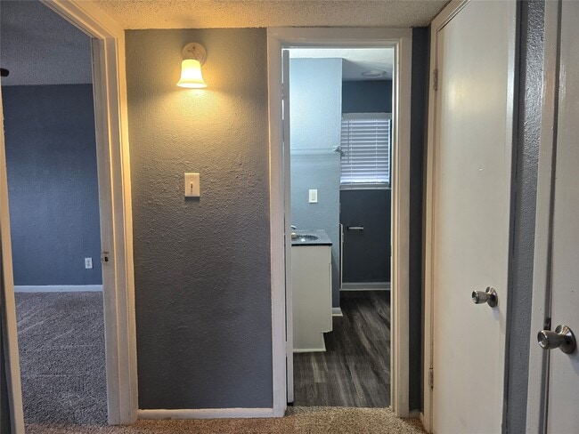 Photo - 2311 71st St Unidad 116