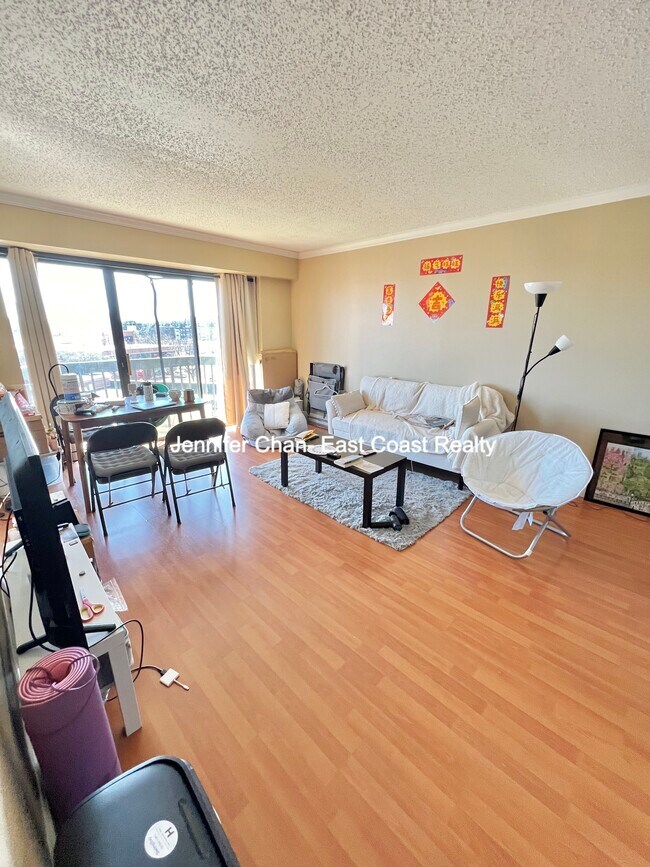 Photo - 15 North Beacon St