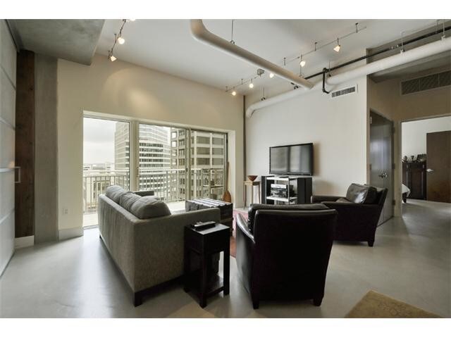 Photo - 800 Brazos St Unidad 1301