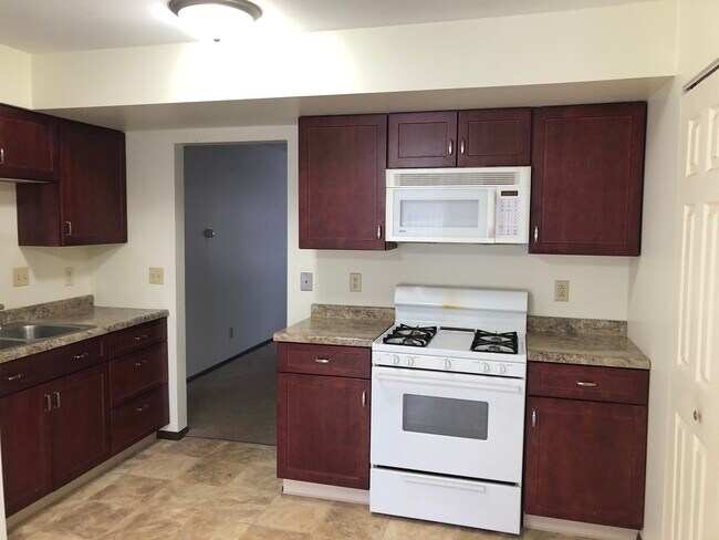 Photo - 210 Logan St Unit 2