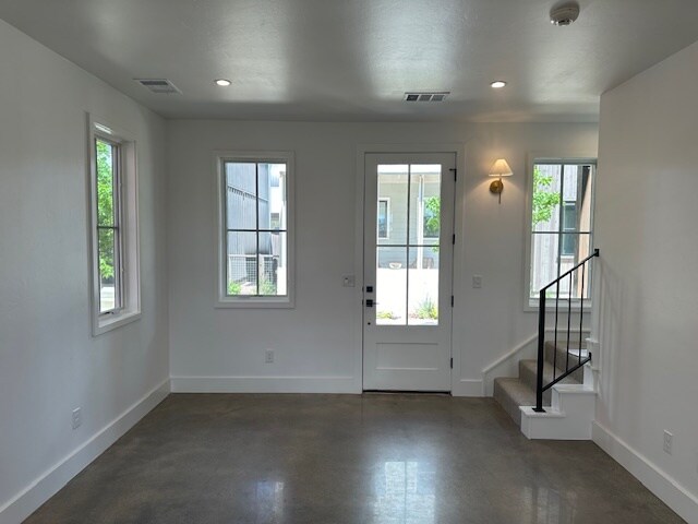 Photo - 916 Pedalers Ln