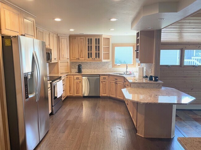 Photo - 3010 Fairview Rd SW