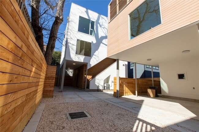 Photo - 3512 Mt Vernon St