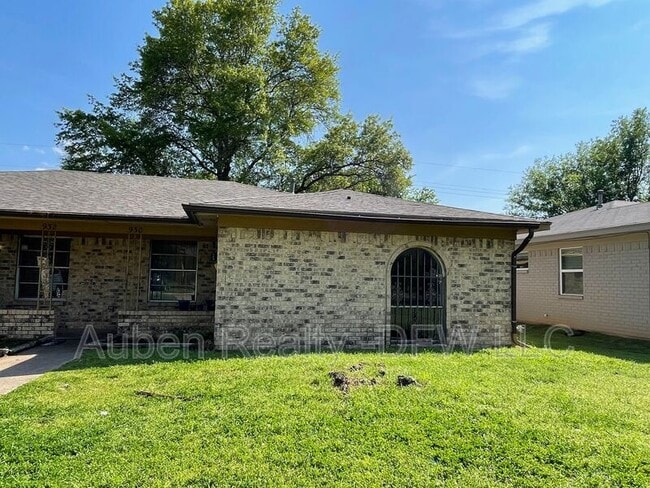 Building Photo - 930 Lindy Ct
