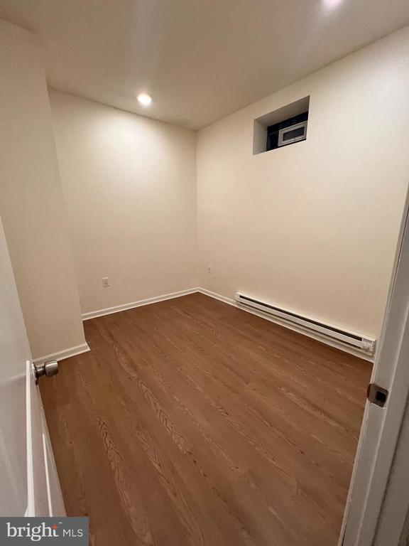 Photo - 9 E 26th St