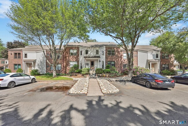 Photo - 48 Wellington Dr Unit 48