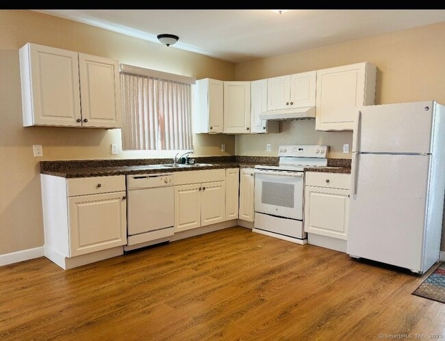 Photo - 139 Pythian Ave House