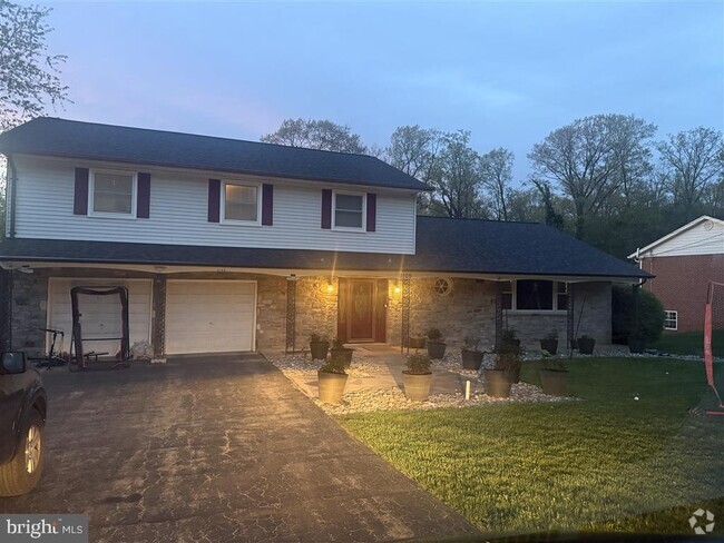 Building Photo - 9105 Gue Rd Rental