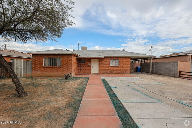 Building Photo - 1412 E Hubbell St Rental