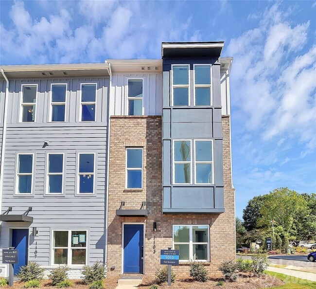 Building Photo - 1103 Kokomo Ln