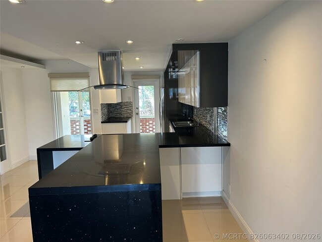 Photo - 2800 NE 14th Street Causeway Unit 208