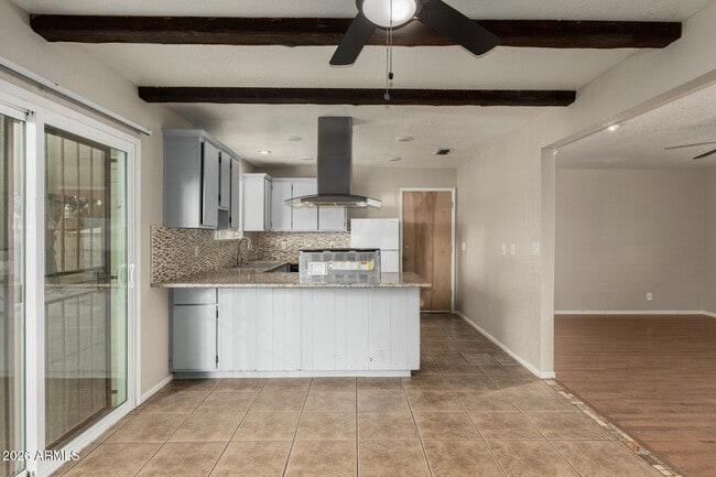 Photo - 2115 E Fairfield St