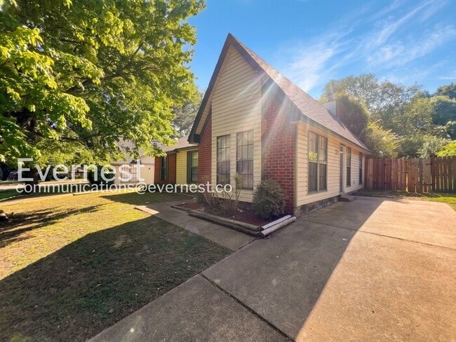 Photo - 6420 Forestgate Rd