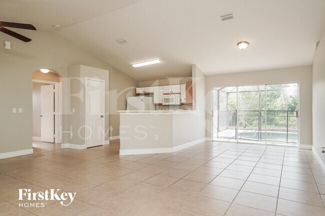 Photo - 3319 40th St SW