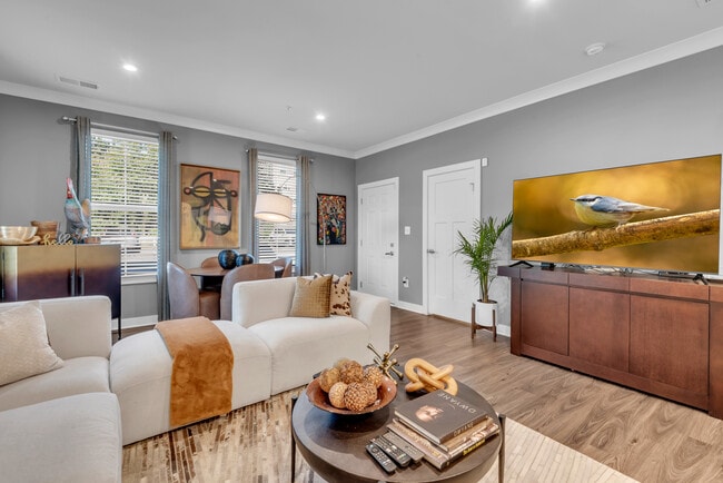 Living/Dining Room - 10133 Seattle Slew Ln Unidad A