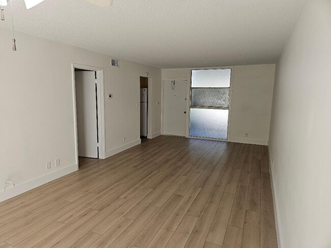 Photo - 777 SE 2nd Ave Unit D123