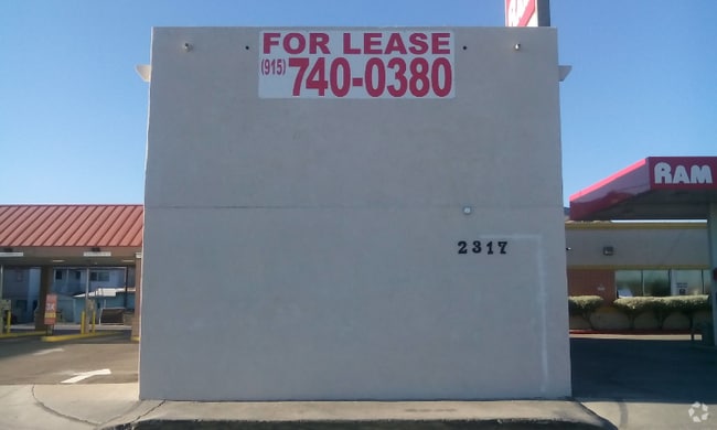 Building Photo - 2317 E Missouri Ave Rental