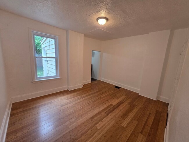 Photo - 916 N Spruce St