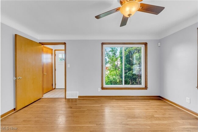 Photo - 3002 Wellington Ave