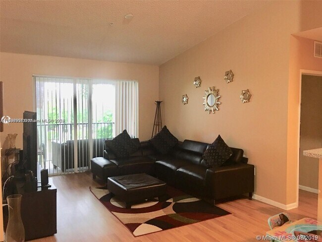Photo - 7910 N Nob Hill Rd Unit 306