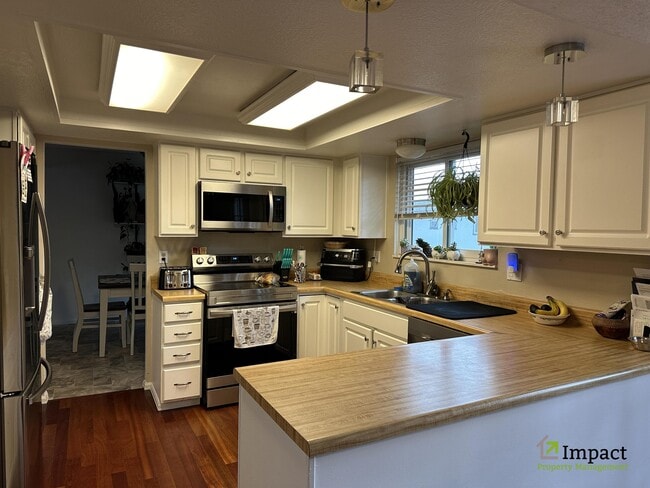 Photo - 2680 Black Diamond Terrace