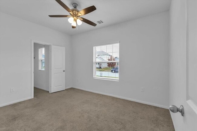 Photo - 209 Oldbridge Dr