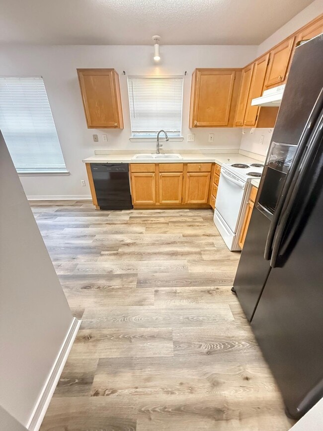 1106 Sweetbriar