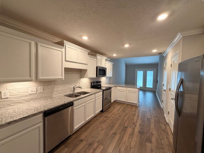 Photo - Gorgeous 2 BR 2.5 Bath End Unit Townhome - Available Now in Murfreesboro!