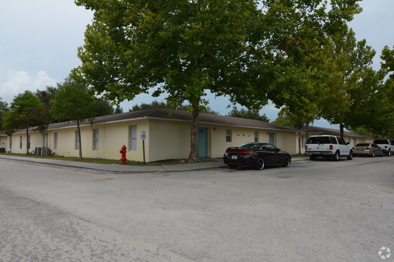 Photo - La Estancia Apartments