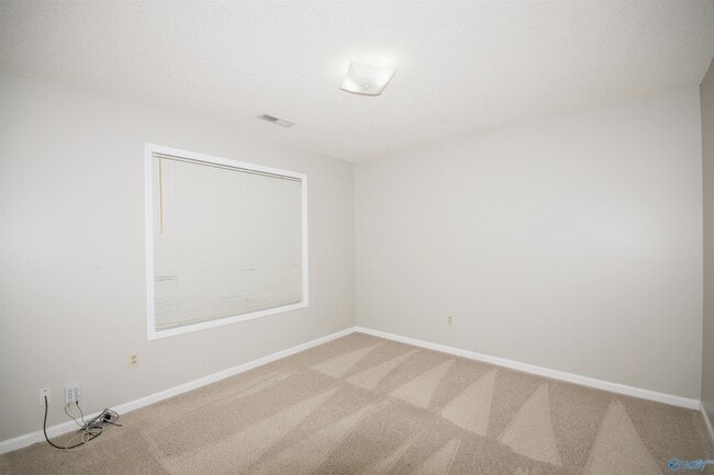 Photo - 106 Sleepy Hollow Ln