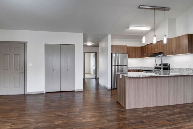 Photo - Bellevue Crossing Apartments