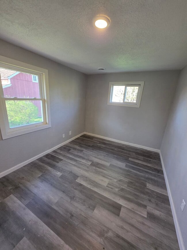 Photo - 107 Grundy St Unit 1
