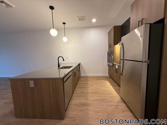 Photo - 199 Gardner St Unit 408