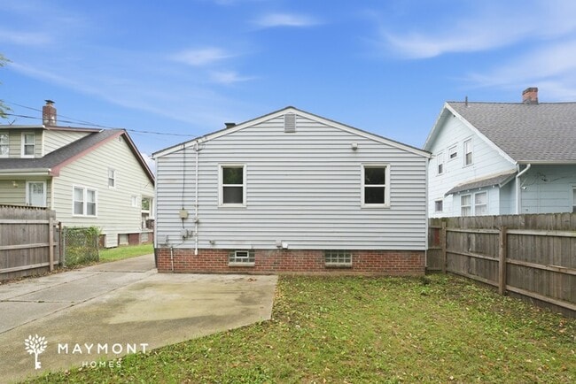 Charming 2 Bedroom Cleveland Home